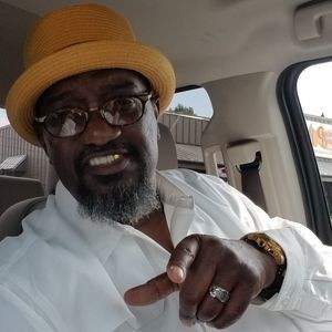 Meet your Posher, Troy